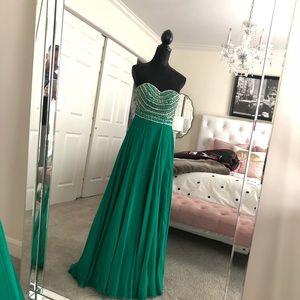 Sherri Hill Emerald Green Prom Dress